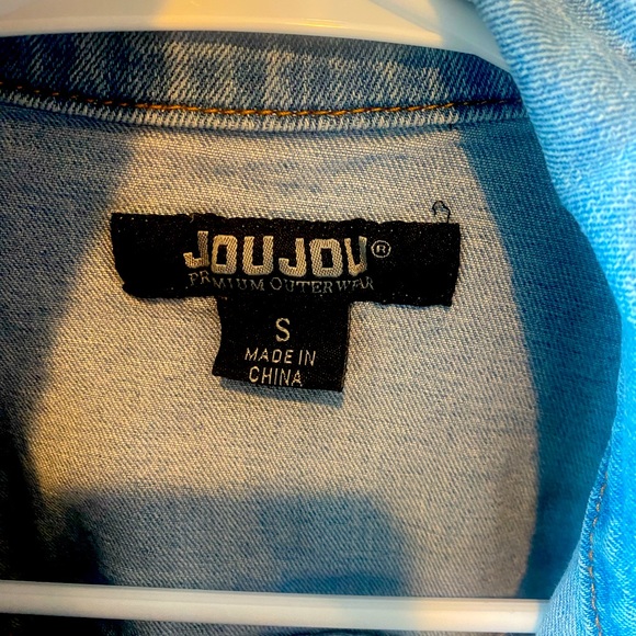 Jou Jou Outerwear Woman’s Jean Jacket (size small) - Picture 3 of 3